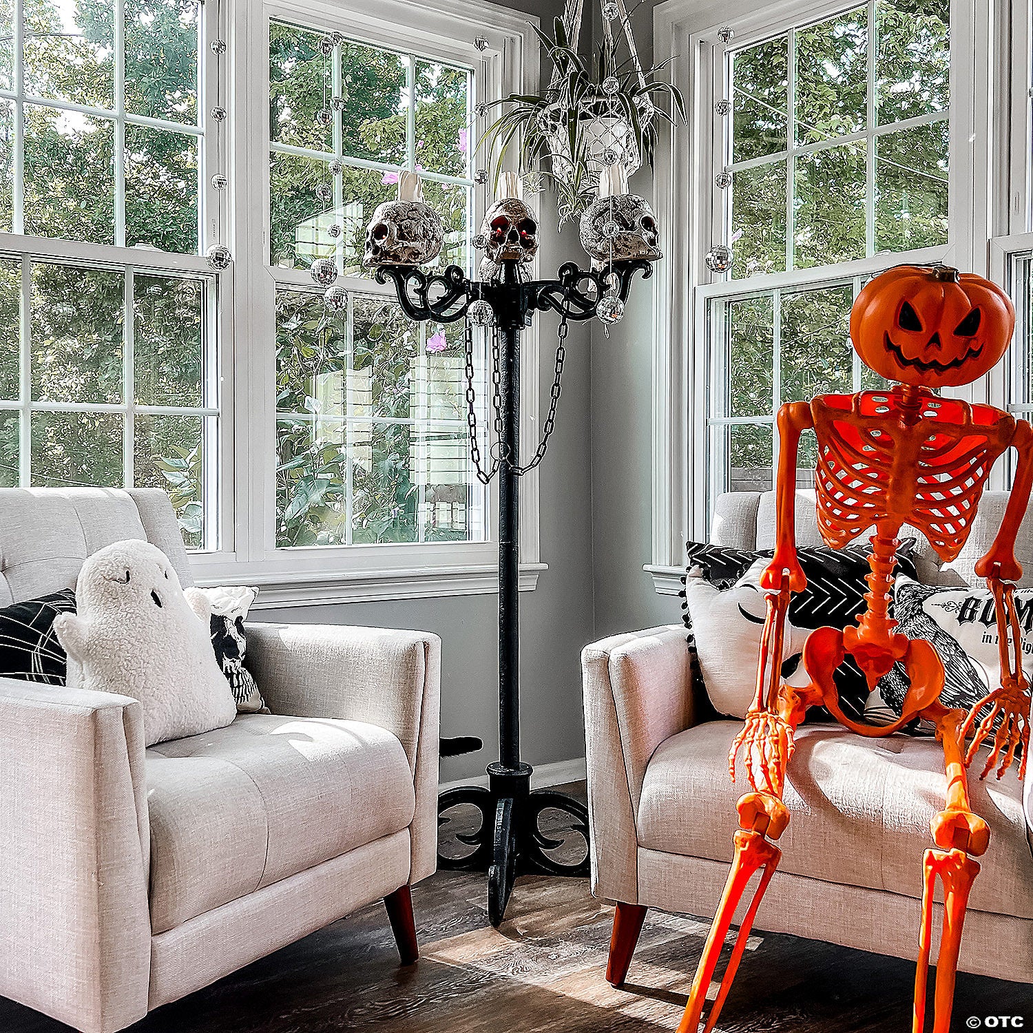 3-In-1 Skull Candelabra
