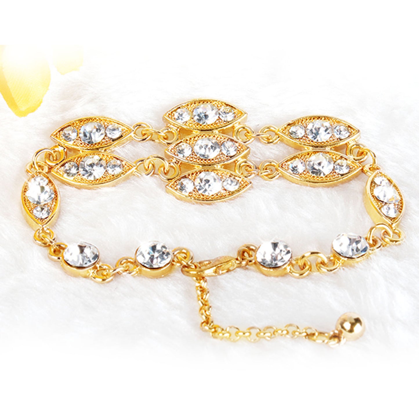 Noble Burnished Gold Bling Rhinestone Bracelet Apparel & Jewelry Retro Wristband