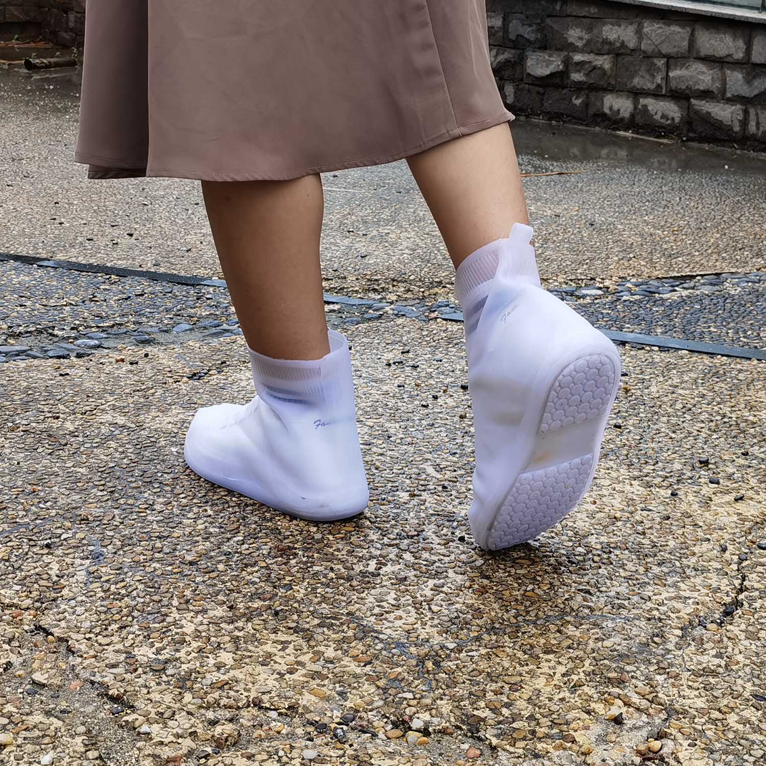 Waterproof Shoe Covers Reusable Not-Slip Rain Shoe Covers Protectors Foldable