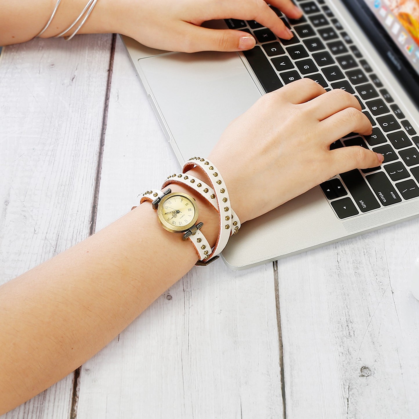 Fashionable Rivet Leather Belt Retro Watch Hand Chain-white Apparel & Jewelry