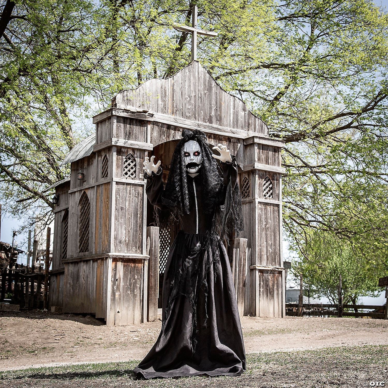 66” Standing Jaw Dropping Bride with Black Dress Halloween Decoration