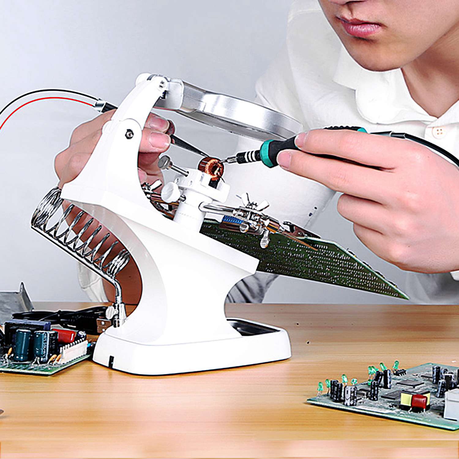 LED Light Helping Hands Magnifying Glass 3X/4.5X w/ 360°Adjust Third Hand