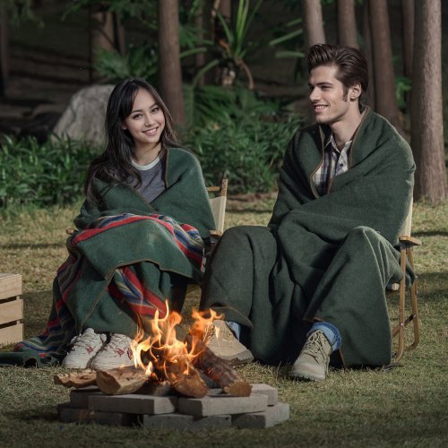 Wool Camping Blanket Large Warm Stadium Blanket Waterproof Windproof