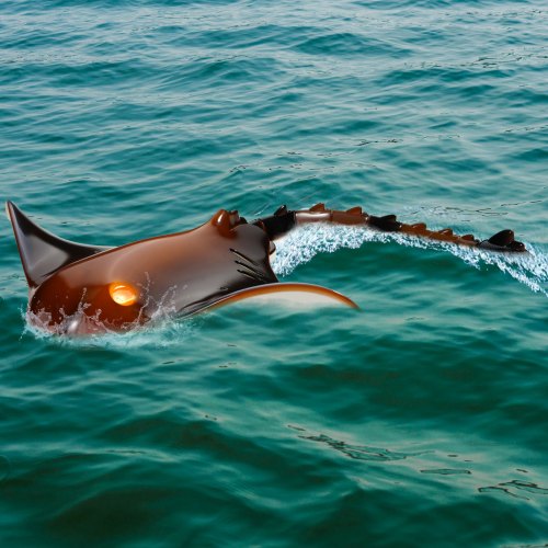 Remote Control Manta Ray Toy 24GHz High Simulation Robot Manta Ray with Light