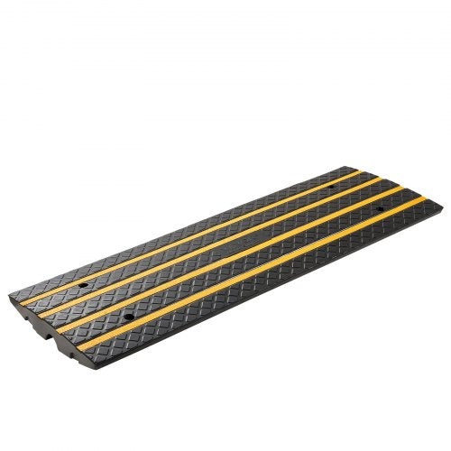 Car Driveway Rubber Curb Ramp 33069 Lbs Load Capacity 2.6 Inch Rise Curbside
